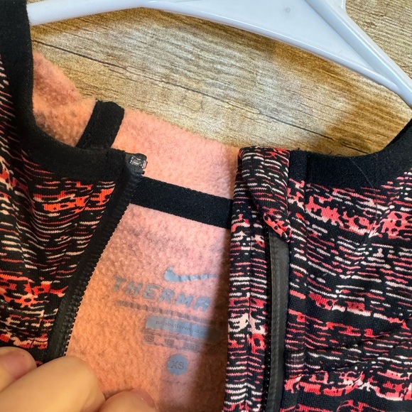 Nike zip up 🛍 - Picture 2 of 3